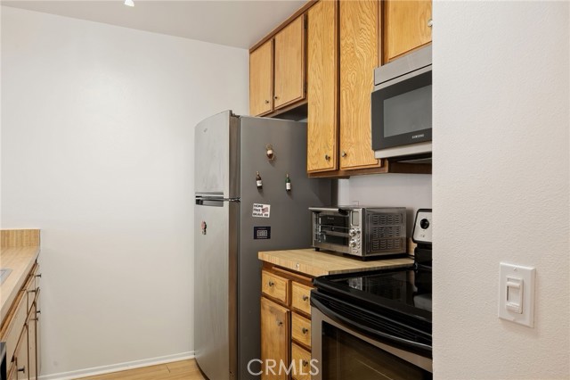 Detail Gallery Image 10 of 17 For 20930 #115 Parthenia, Canoga Park,  CA 91304 - 1 Beds | 1 Baths