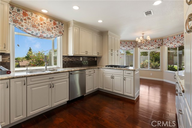 Detail Gallery Image 18 of 58 For 6717 Mission Grove Pkwy, Riverside,  CA 92506 - 4 Beds | 2 Baths