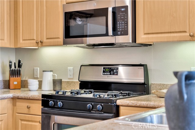 Detail Gallery Image 14 of 50 For 2458 Watermarke Pl, Irvine,  CA 92612 - 1 Beds | 1 Baths