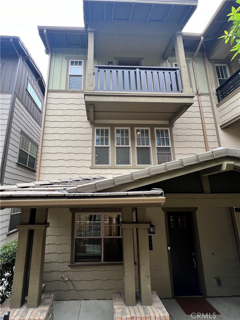 566 Boulder Circle