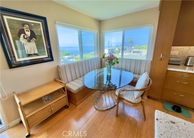 Detail Gallery Image 4 of 19 For 240 Moss #12,  Laguna Beach,  CA 92651 - 1 Beds | 1 Baths