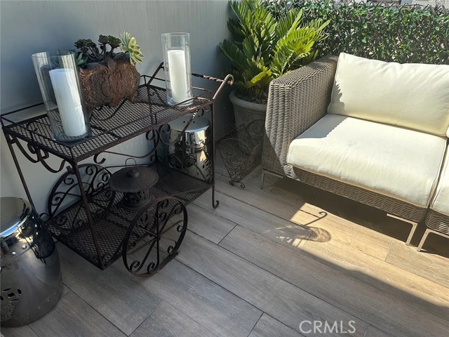 Detail Gallery Image 23 of 43 For 433 Marine #B,  Manhattan Beach,  CA 90266 - 3 Beds | 4 Baths