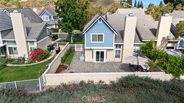 Detail Gallery Image 5 of 60 For 6070 E Summit, Anaheim Hills,  CA 92807 - 3 Beds | 3 Baths