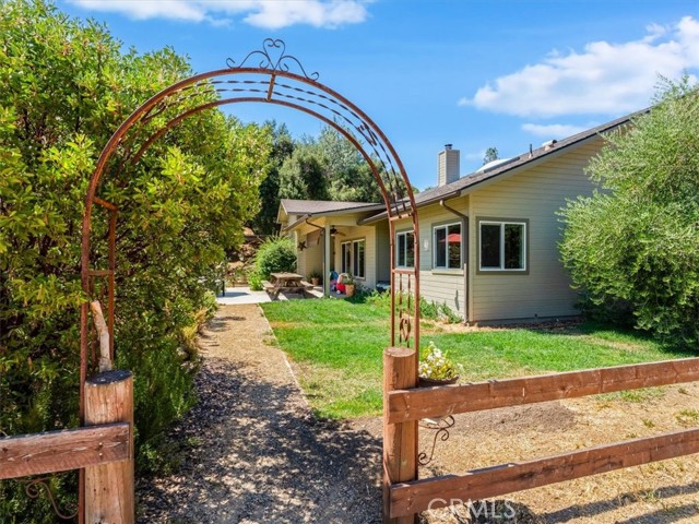 Detail Gallery Image 6 of 69 For 1575 Parkhill Rd, Santa Margarita,  CA 93453 - 4 Beds | 2/1 Baths
