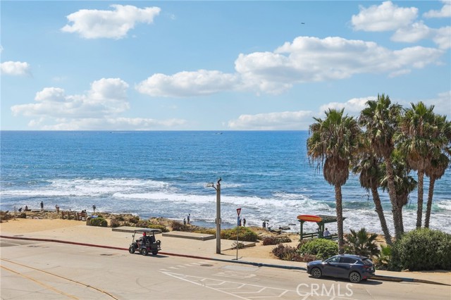357 Coast S Boulevard, La Jolla CA: https://media.crmls.org/medias/bccb7ef0-16b9-476c-92f7-fc34d93177bf.jpg