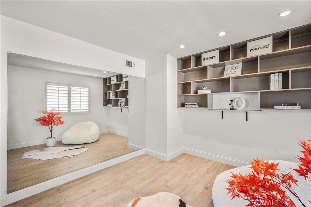 Bccb955f 44b0 4f70 A479 F9396cd3cc65