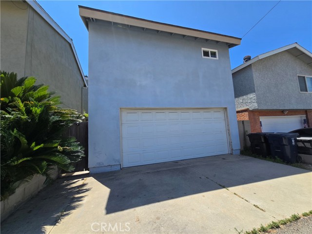 Detail Gallery Image 33 of 33 For 914 Huntington St, Huntington Beach,  CA 92648 - 3 Beds | 3 Baths