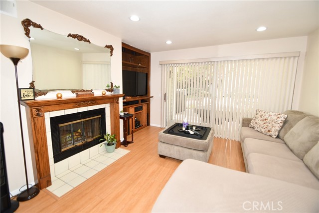 Detail Gallery Image 9 of 31 For 22220 S Vermont Ave #101,  Torrance,  CA 90502 - 2 Beds | 2 Baths