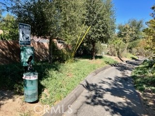 Detail Gallery Image 24 of 27 For 23777 Mulholland #86,  Calabasas,  CA 91302 - 3 Beds | 2 Baths