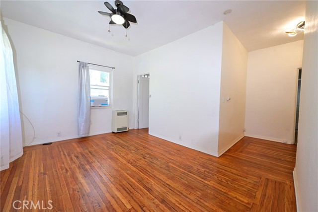 902 S Marengo Avenue, Pasadena CA: https://media.crmls.org/medias/bccec296-9cca-4b5c-8f8e-05f355cae817.jpg