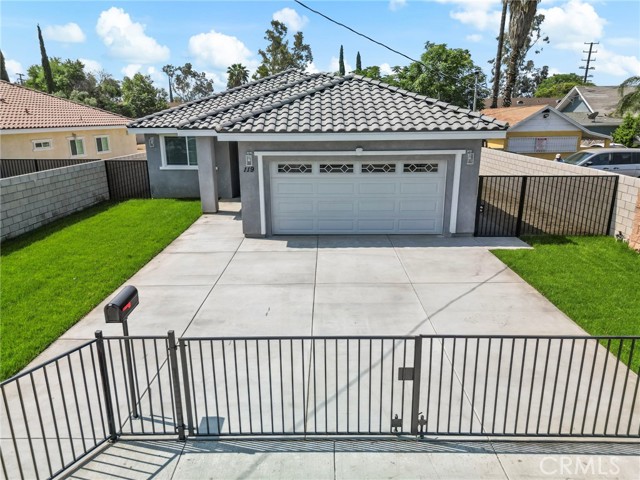 119 E 9th Street, San Bernardino CA: https://media.crmls.org/medias/bccf3b9d-f4ba-4b25-b3dd-7e7135f17ee9.jpg