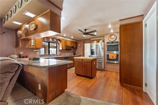 8212 E Avenue H, Lancaster CA: https://media.crmls.org/medias/bccf4537-3b4b-4973-9b70-1e71a19dd59e.jpg