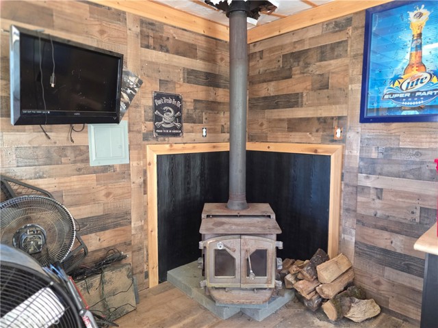 Detail Gallery Image 11 of 51 For 1151 Gorley Ln, Mokelumne Hill,  CA 95245 - 3 Beds | 2/1 Baths