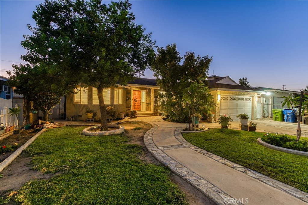 10049 Langdon