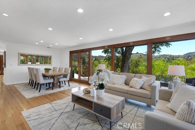 20994 Bandera Street, Woodland Hills CA: https://media.crmls.org/medias/bcd01651-87c0-449f-b424-c8fdb5618b39.jpg