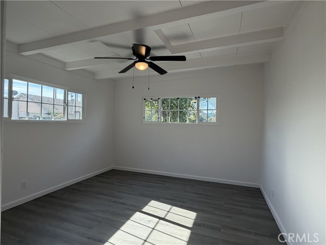 Detail Gallery Image 7 of 11 For 3842 Walton, Los Angeles,  CA 90037 - 3 Beds | 2 Baths