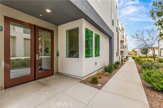 Detail Gallery Image 21 of 26 For 27227 Diamond Peak Ln #302,  Valencia,  CA 91381 - 4 Beds | 3/1 Baths