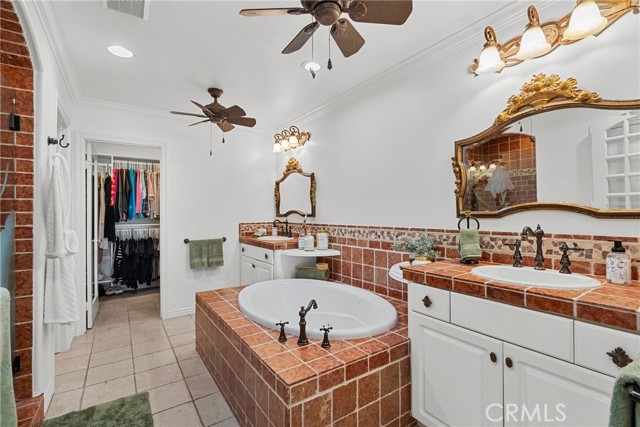25542 Via Ventana, Valencia CA: https://media.crmls.org/medias/bcd24b1f-4354-49a9-a8cd-abd5f7f9b5da.jpg