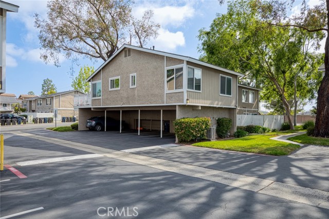 8482 Benjamin Drive, Huntington Beach CA: https://media.crmls.org/medias/bcd316a2-dd3f-4a65-aa03-8aa27a00afe7.jpg