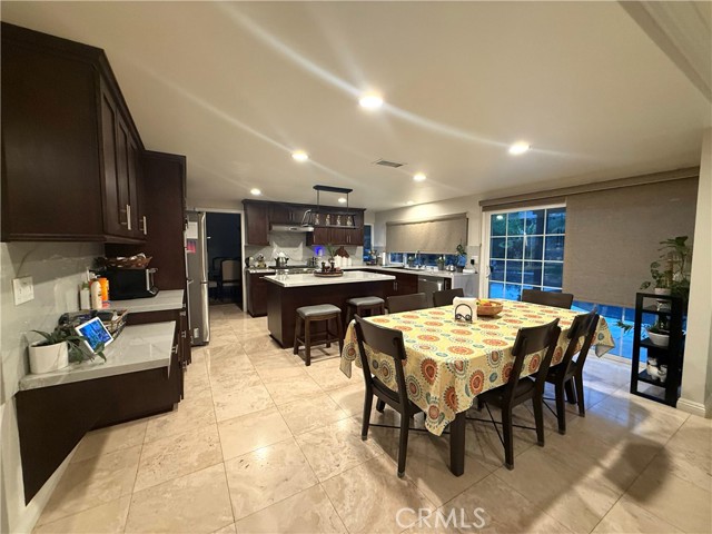 Detail Gallery Image 7 of 22 For 548 Sycamore Ave, Fullerton,  CA 92831 - 4 Beds | 3 Baths