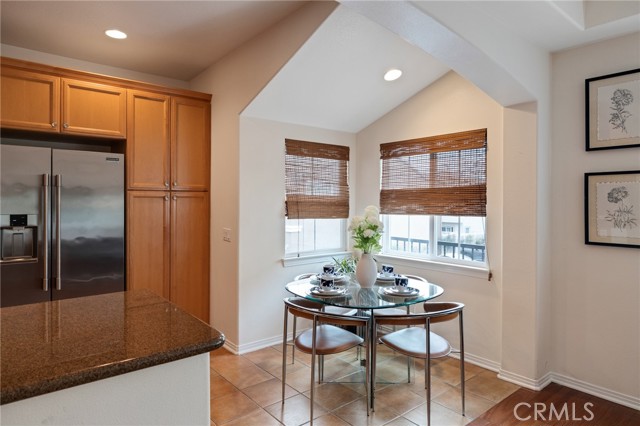 2889 Plaza Del Amo, Torrance CA: https://media.crmls.org/medias/bcd3c6fc-6d02-43e9-b62a-af75bf99d818.jpg