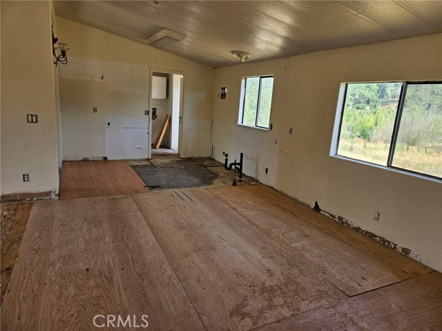 Detail Gallery Image 5 of 19 For 16685 Tehama Dam Rd, Cottonwood,  CA 95962 - 3 Beds | 2 Baths