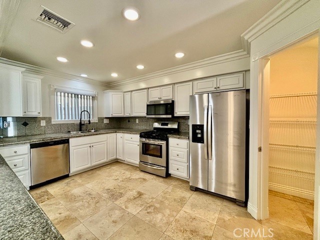 4150 Patrice Road, Newport Beach CA: https://media.crmls.org/medias/bcd4271c-98ce-459e-a32a-b6f9e6e497ed.jpg