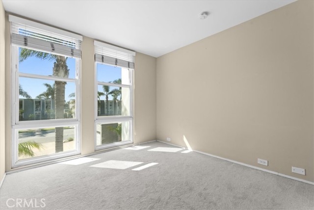 Detail Gallery Image 21 of 38 For 4053 Aladdin Dr, Huntington Beach,  CA 92649 - 3 Beds | 2/1 Baths