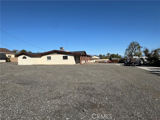 Detail Gallery Image 4 of 23 For 7052 Starne Rd, Corona,  CA 92881 - 3 Beds | 2 Baths