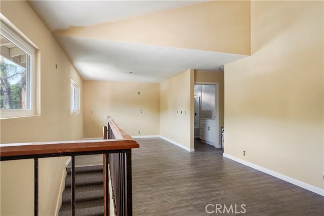 1003 W Myrtle Street, Santa Ana CA: https://media.crmls.org/medias/bcd4a596-a0ae-435d-8bc9-291a01db05e2.jpg