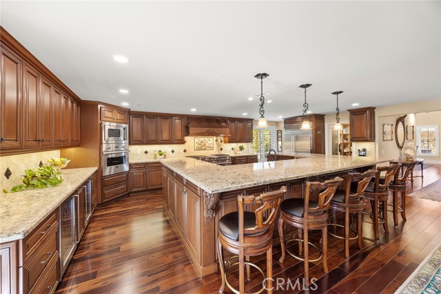 Detail Gallery Image 8 of 67 For 5571 Clover Hill, Yorba Linda,  CA 92886 - 6 Beds | 6/2 Baths