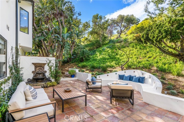 24743 Vantage Point Terrace, Malibu CA: https://media.crmls.org/medias/bcd65975-3352-415e-9886-2088bbdf3def.jpg