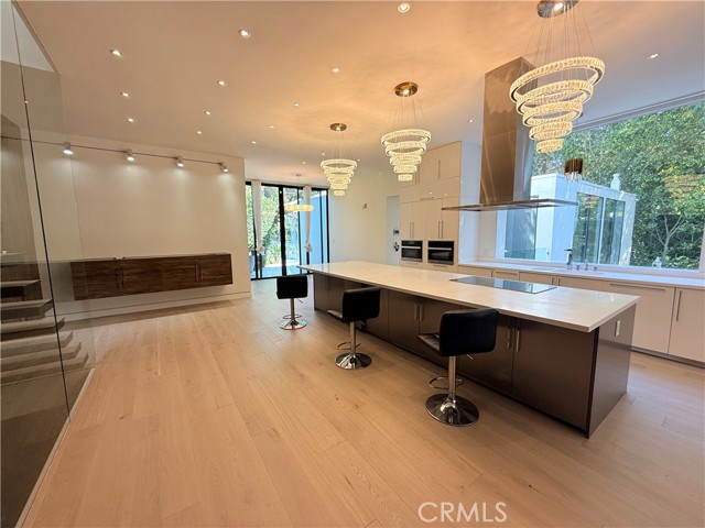 Detail Gallery Image 31 of 68 For 1024 Summit Dr, Beverly Hills,  CA 90210 - 7 Beds | 7/2 Baths