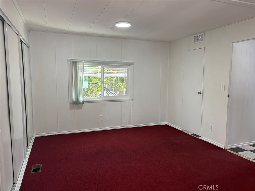 2300 Valley Parkway - photo 13
