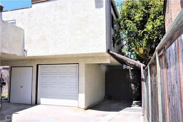 Detail Gallery Image 3 of 22 For 322 19th St #C,  Huntington Beach,  CA 92648 - 2 Beds | 1 Baths