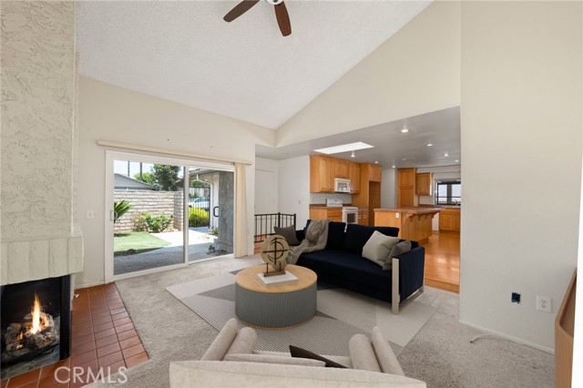 Image 4 of 29 For 2726 Nectarine Avenue
