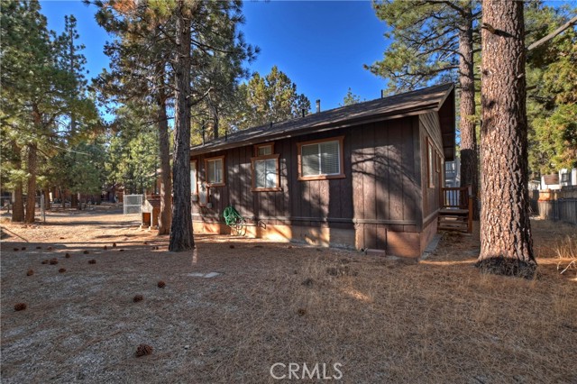 Detail Gallery Image 21 of 28 For 2063 8th Ln, Big Bear City,  CA 92314 - 2 Beds | 3 Baths