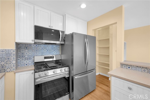 220 Cliff Drive, Laguna Beach CA: https://media.crmls.org/medias/bcd882a1-4199-4a1e-af16-8b62c5186114.jpg
