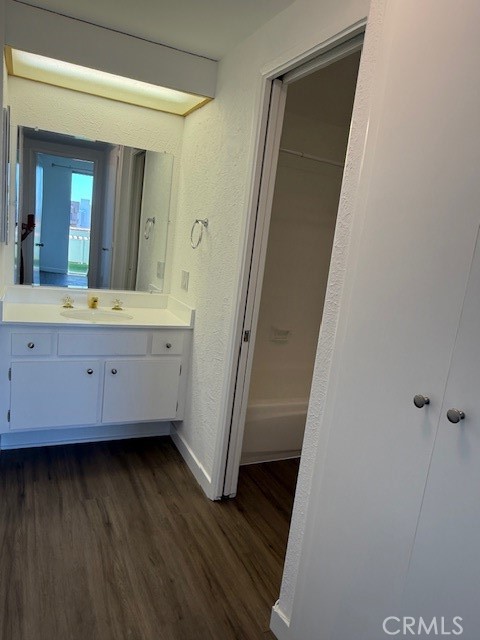 321 S San Vicente S Boulevard, Los Angeles CA: https://media.crmls.org/medias/bcd8c299-6aac-4ce2-9b37-4cc45d072326.jpg