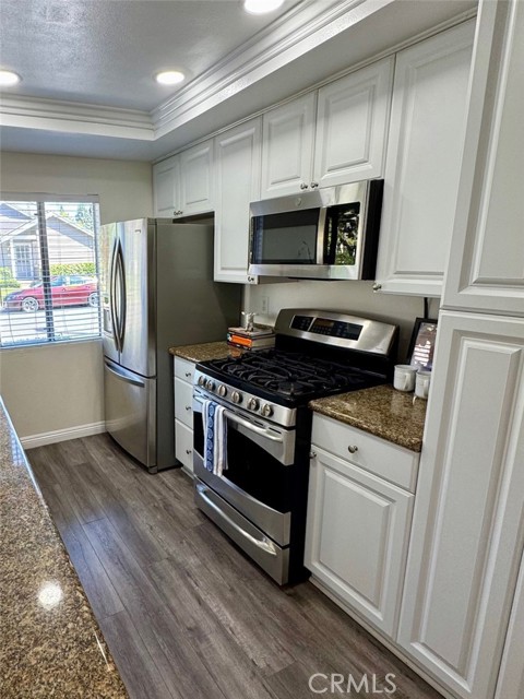 40 Windjammer, Irvine CA: https://media.crmls.org/medias/bcd8c456-1681-492e-ad98-83c1c129ca71.jpg