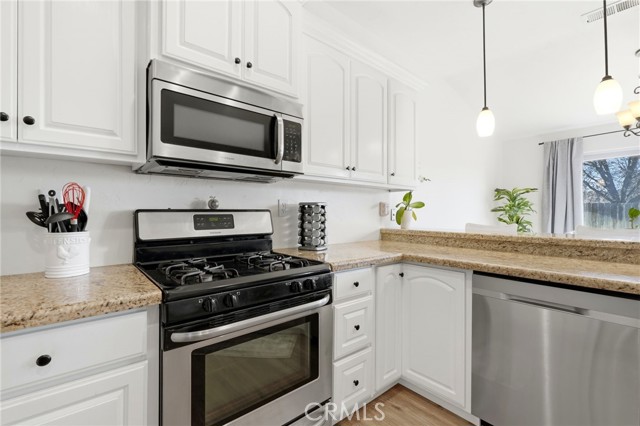 Detail Gallery Image 24 of 51 For 865 Avalon Dr, Lemoore,  CA 93245 - 5 Beds | 2 Baths