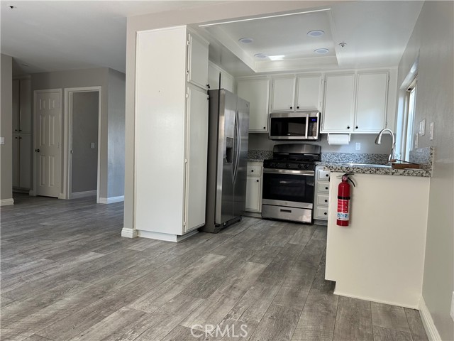 Detail Gallery Image 9 of 17 For 17175 Micallef St, Fontana,  CA 92336 - 3 Beds | 2 Baths
