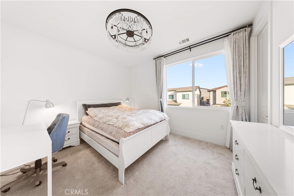 MLS #OC26106995 image #33
