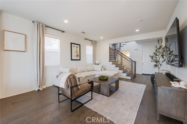 Detail Gallery Image 11 of 46 For 207 Cascade, Monterey Park,  CA 91755 - 4 Beds | 3/1 Baths