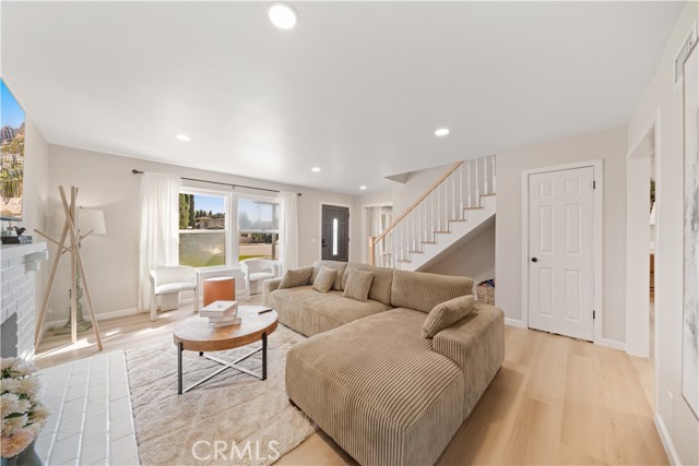 Image 7 of 38 For 24851 Stem  