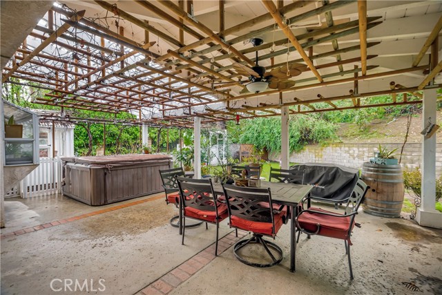 Detail Gallery Image 17 of 21 For 7354 Woodvale Ct, West Hills,  CA 91307 - 4 Beds | 3 Baths