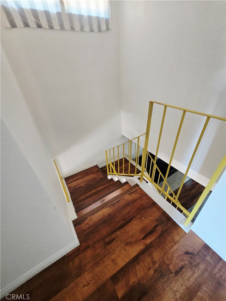 https://media.crmls.org/medias/bcdc3ecb-7445-487b-b438-67e50e60c044.jpg?preset=X-Large