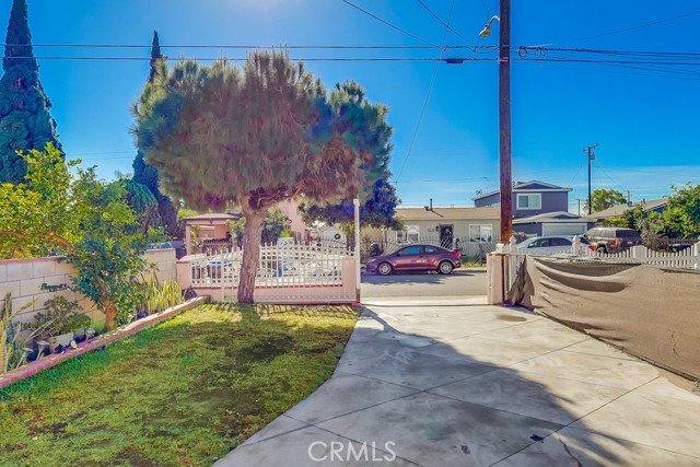 12121 163rd Street, Norwalk, California 90650, 3 Bedrooms Bedrooms, ,1 BathroomBathrooms,Single Family Residence,For Sale,163rd,DW25015651