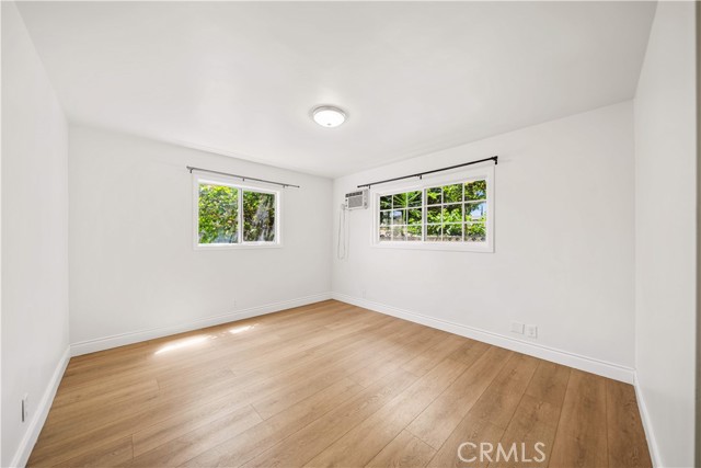 104 East Adams photo 39