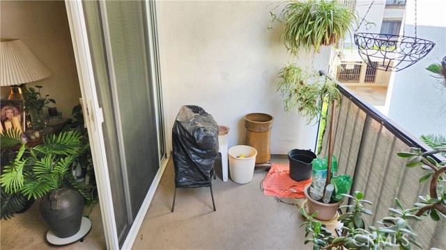 Detail Gallery Image 17 of 23 For 8163 Redlands St #32,  Playa Del Rey,  CA 90293 - 1 Beds | 1 Baths